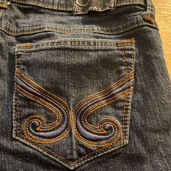 Vintage low rise Candies jeans sz 1. Straight leg jeans feature zippers. - Picture 4 of 8